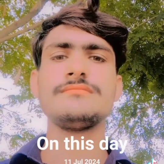 Qamar Abbas