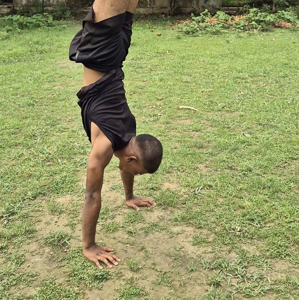 ELBOW STAND TUTORIAL — BEGINNER TO ADVANCE 💪 A complete beginner ...