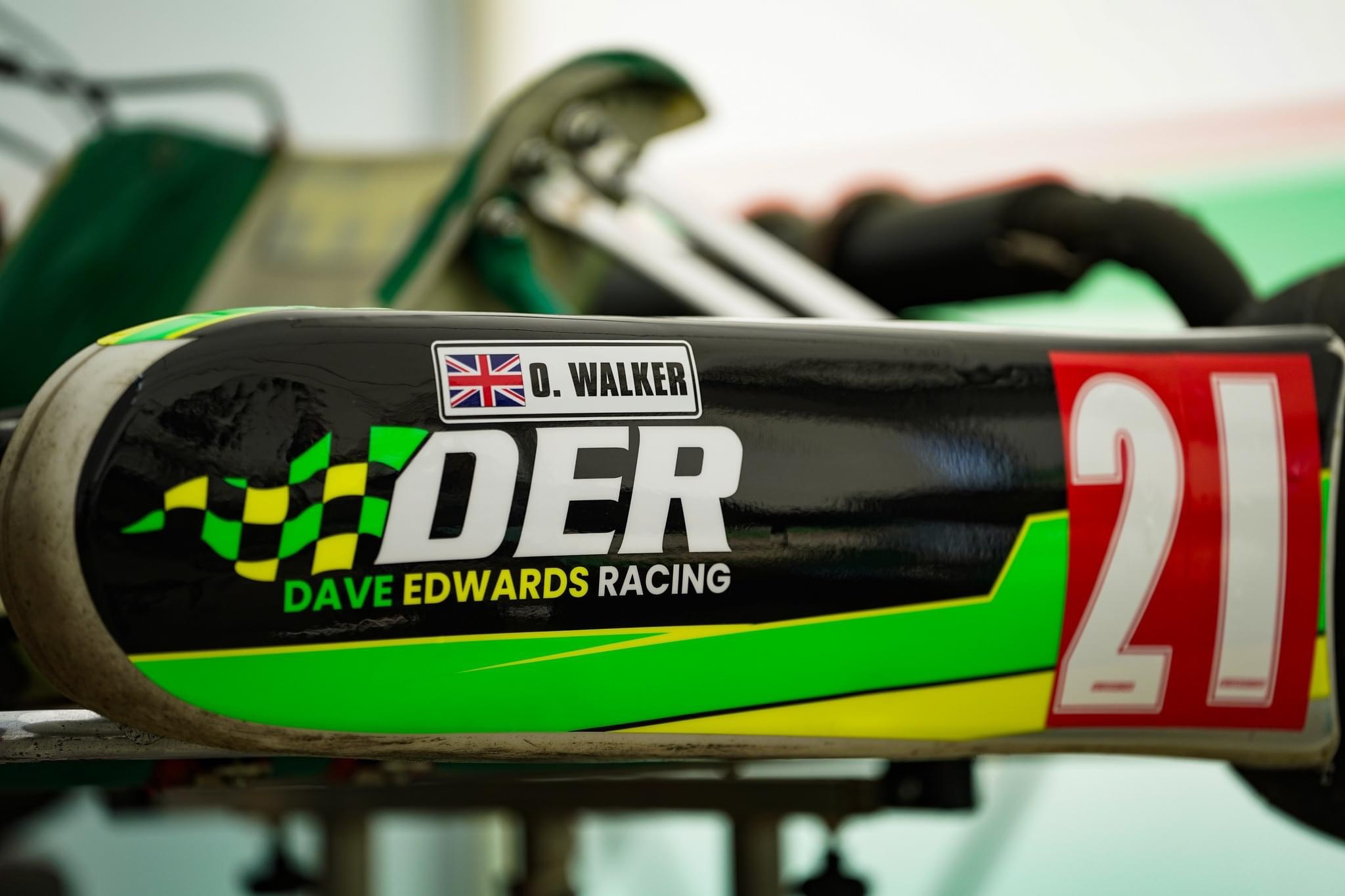 🏎🏎 DRIVER ANNOUNCEMENT 🏎🏎 We are... - Dave Edwards Racing | Facebook