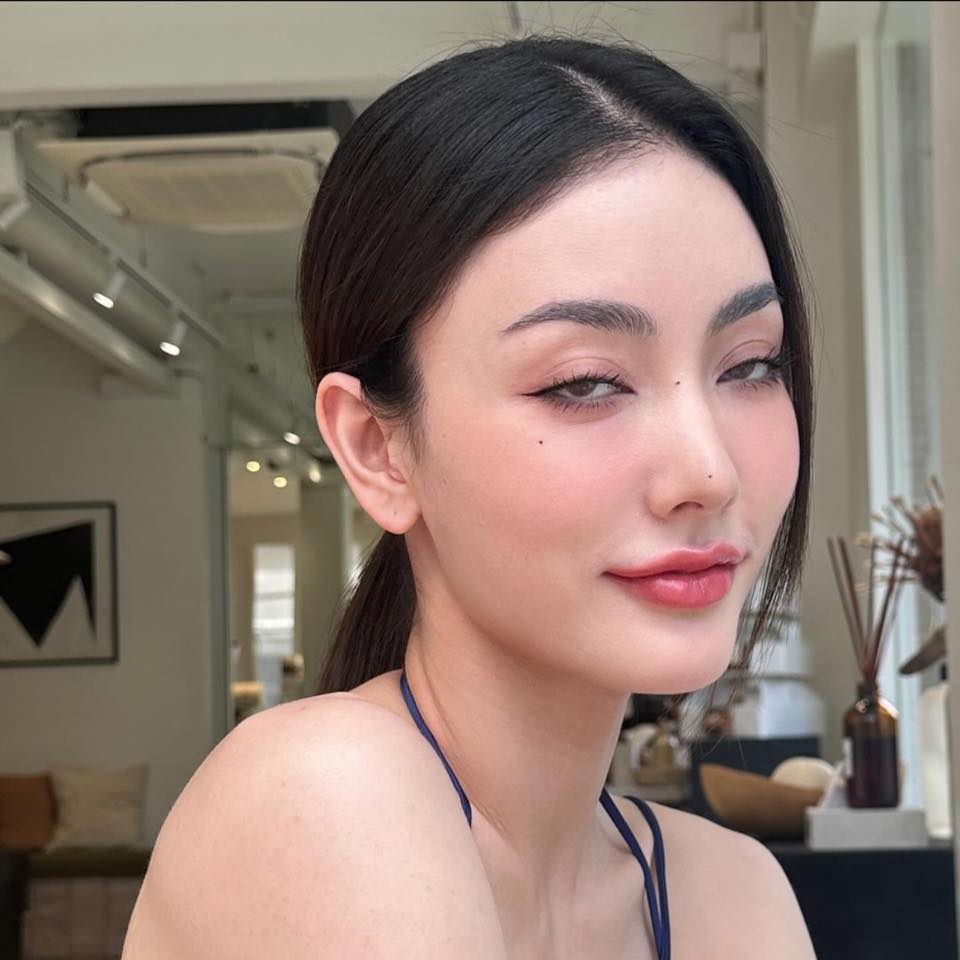 Meena Rina x Chao Duen Sam Vietnam