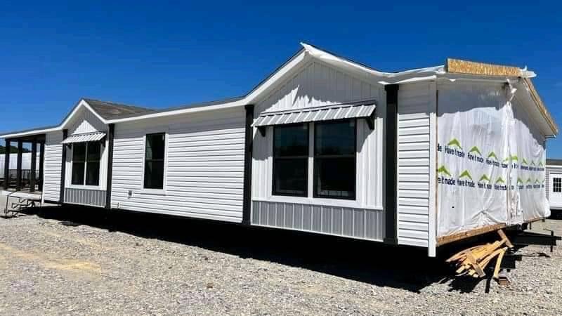 Prince George BC Rental Properties | 🏡 Dual-Living Mobile Home + Cabin ...