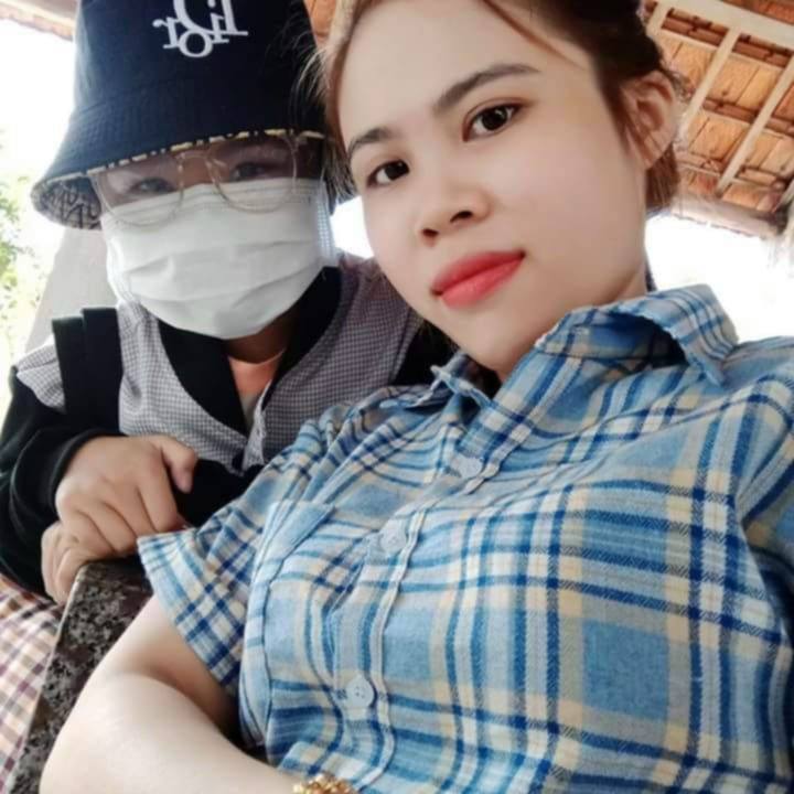 Mỗi shop này có cái quần xinh này í | Linh Khánh Nguyễn Dương