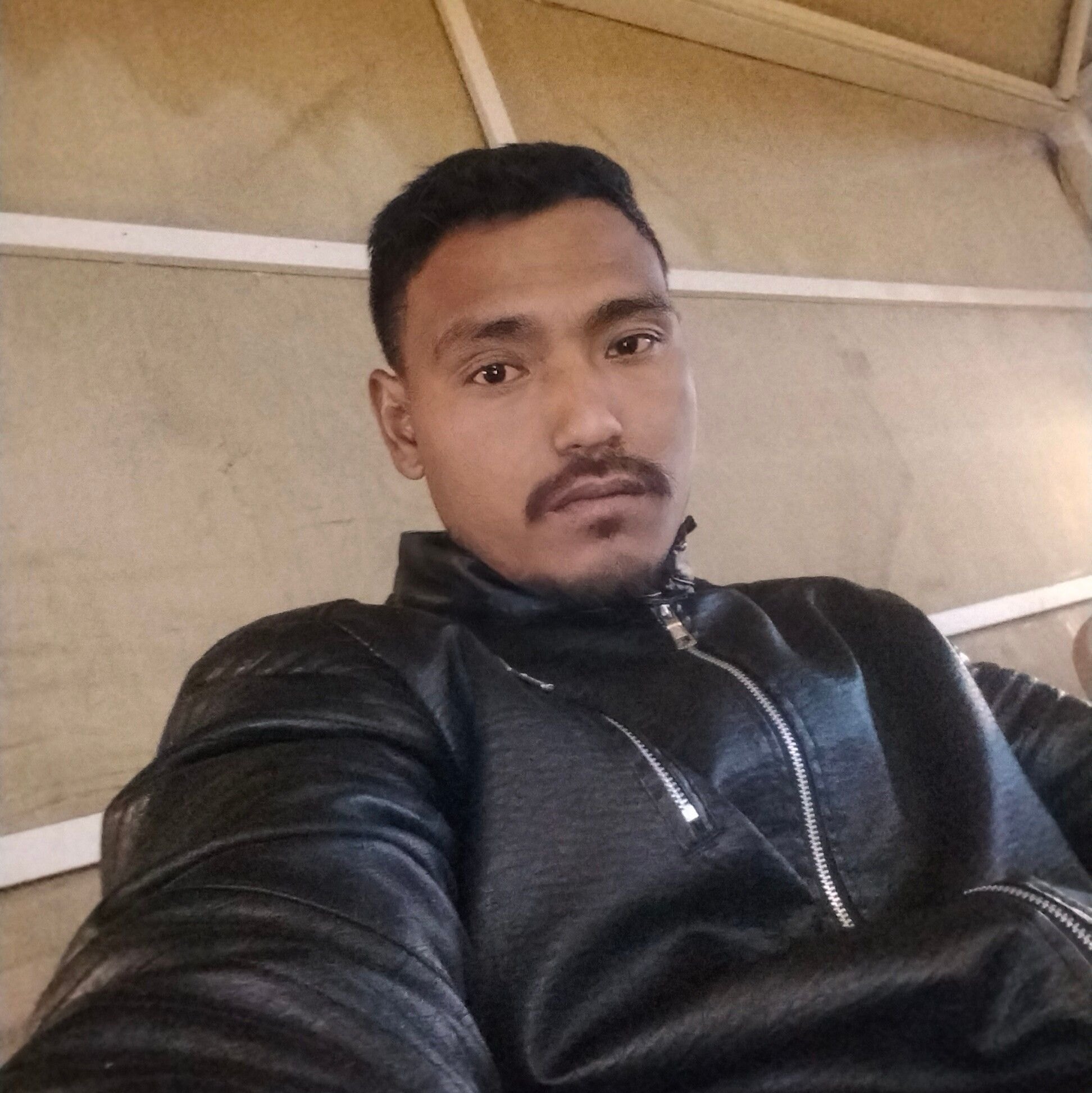 Maya nai Maya cha timro gau ma.. Timilai vet aaudai xu timro gau ma ️ # ...