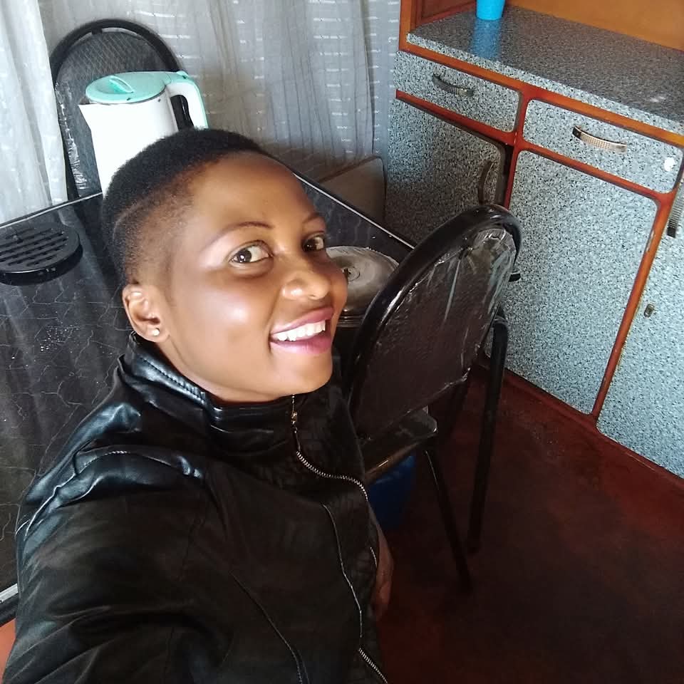Our son and I gave my husband a nice trim 😊😊. Murume wangu akanaka kani ...