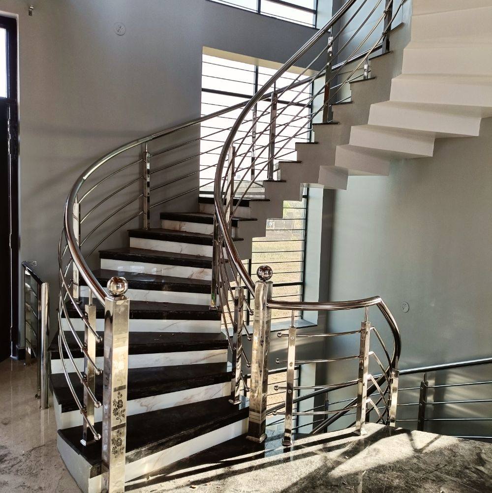 Balcony Railing 😍 Balcony Glass Railing Design #welding #ssrailings # ...