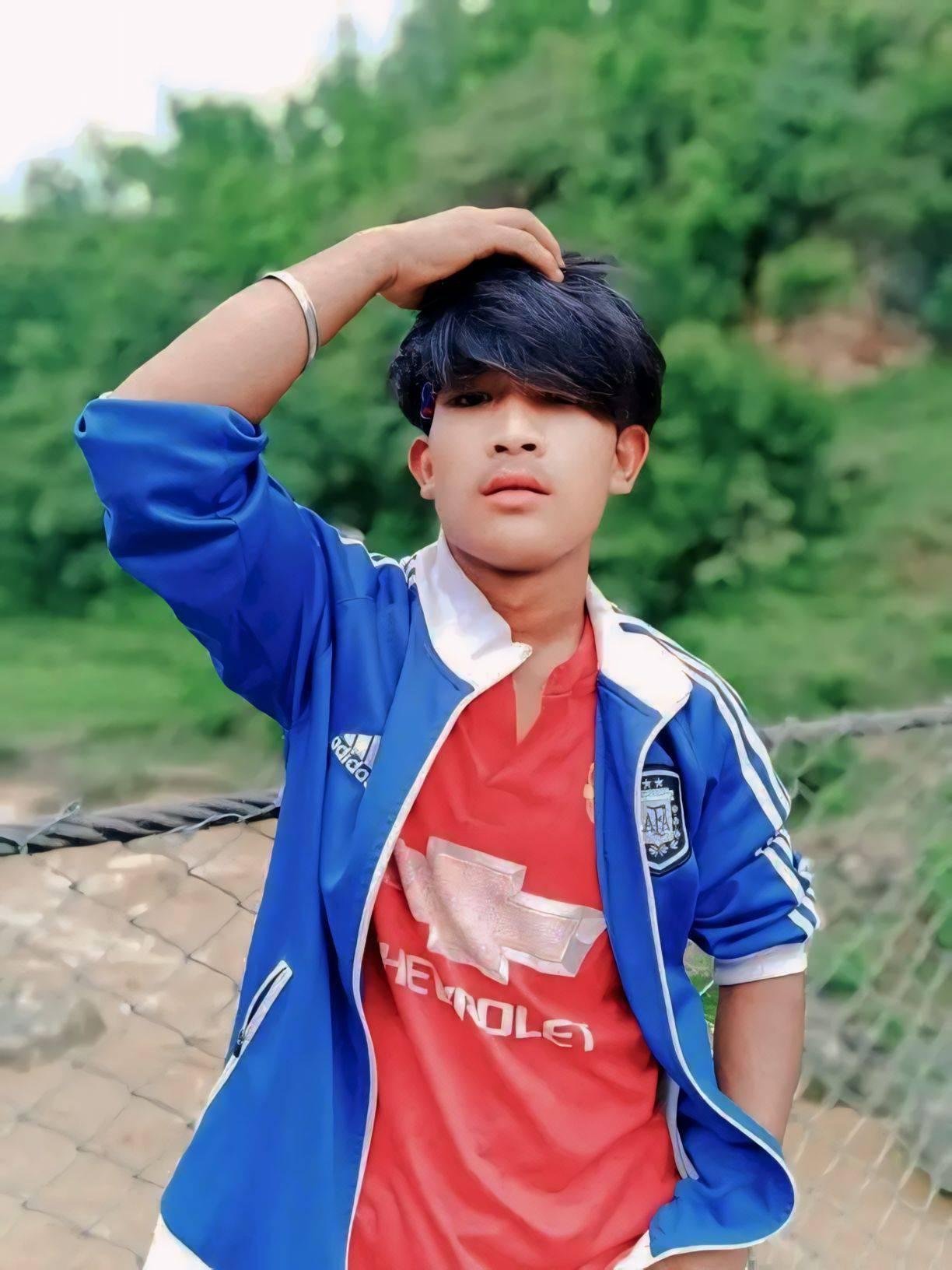 Mai Kam yrr aba. 🫀👀 | Ashok Tharu