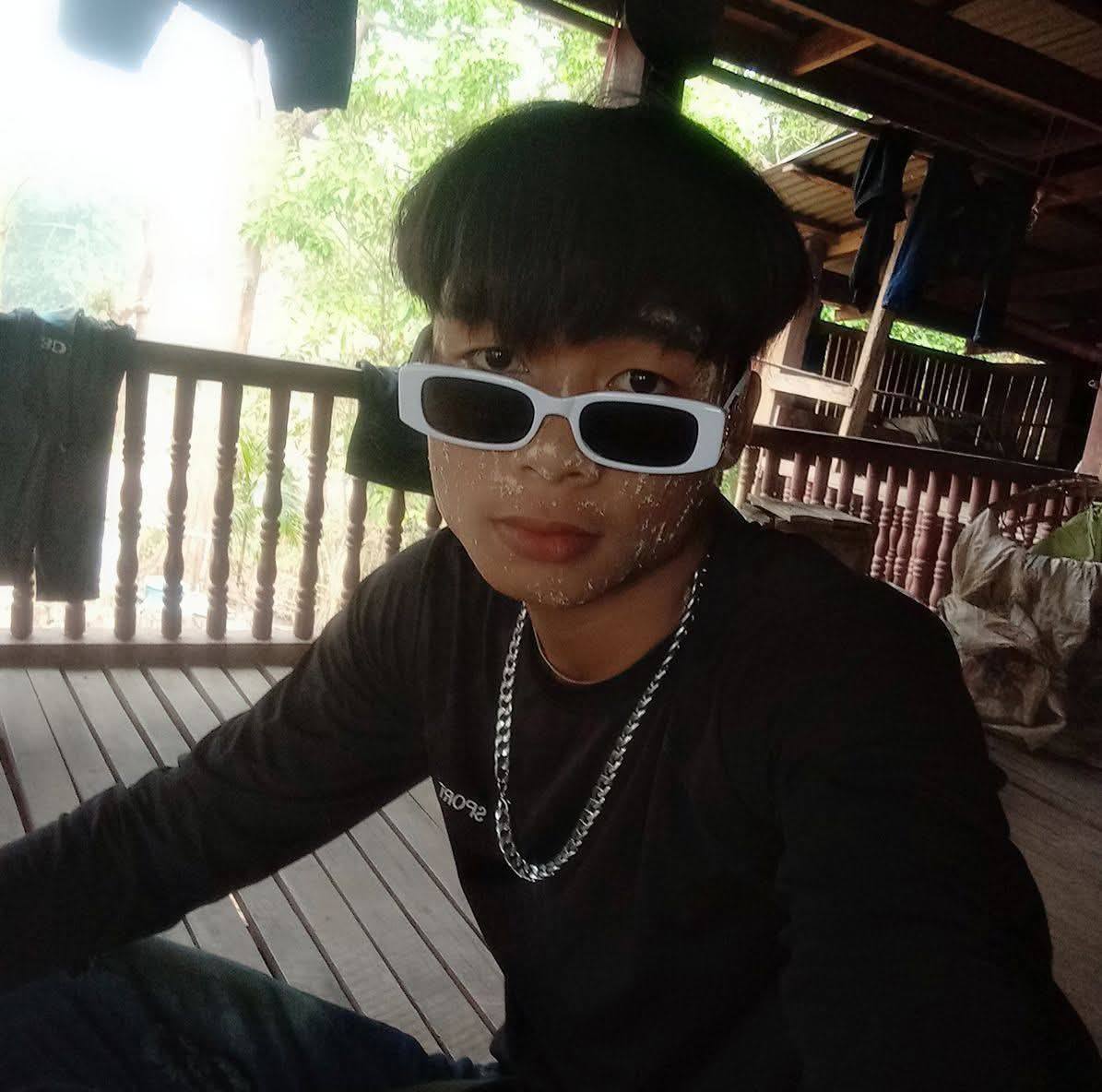 Sad life | Saw Dah K Prue