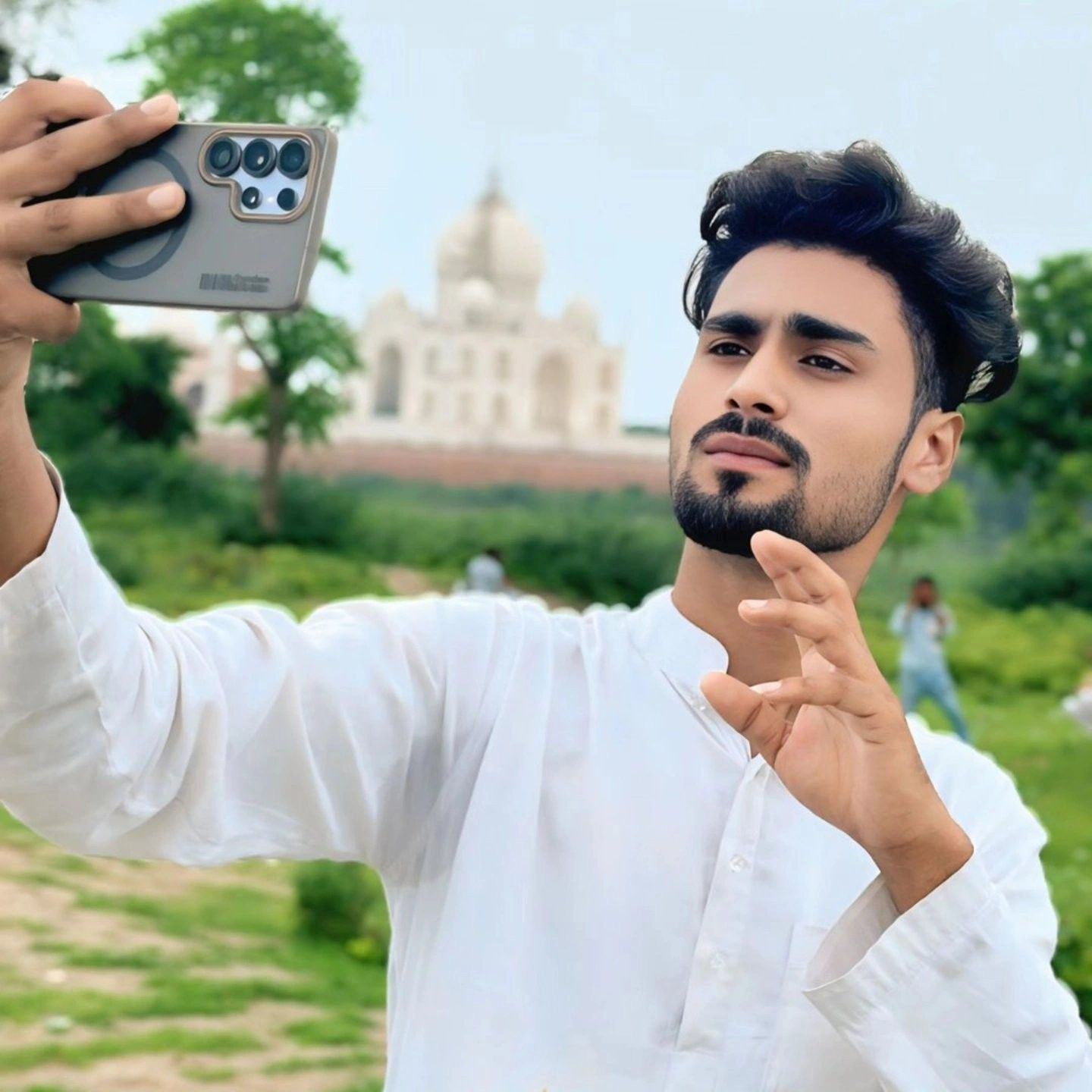 Nadeem Mev