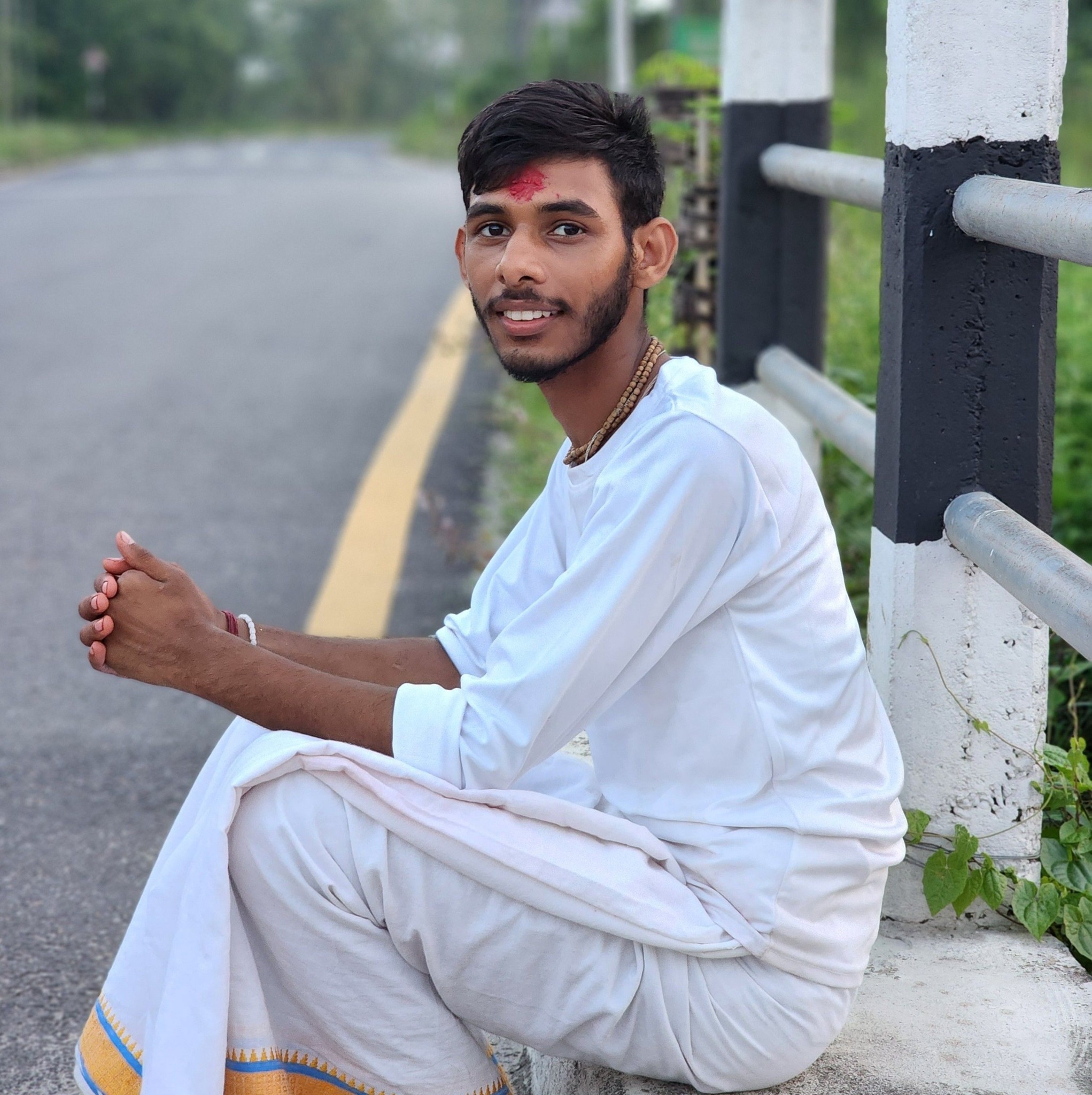 ഇന്ന് വന്ദേമാതരം തടഞ്ഞു ... നന്ദേട്ടനെ തടഞ്ഞു... മുൻപ് ഞങ്ങളെയും ഒന്ന് ...