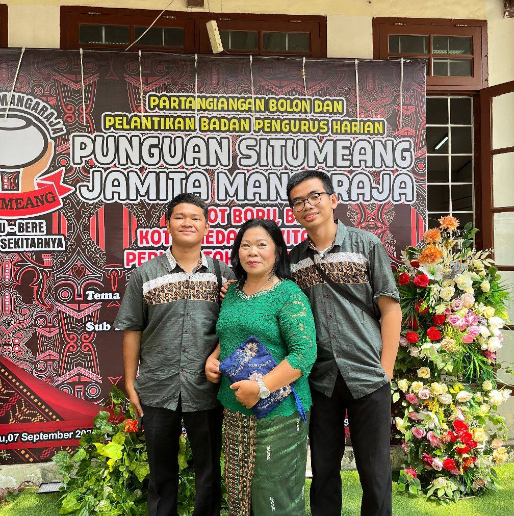 Jangan sampe gak dapat klien Batik pejabat super mewah kali jadian ...