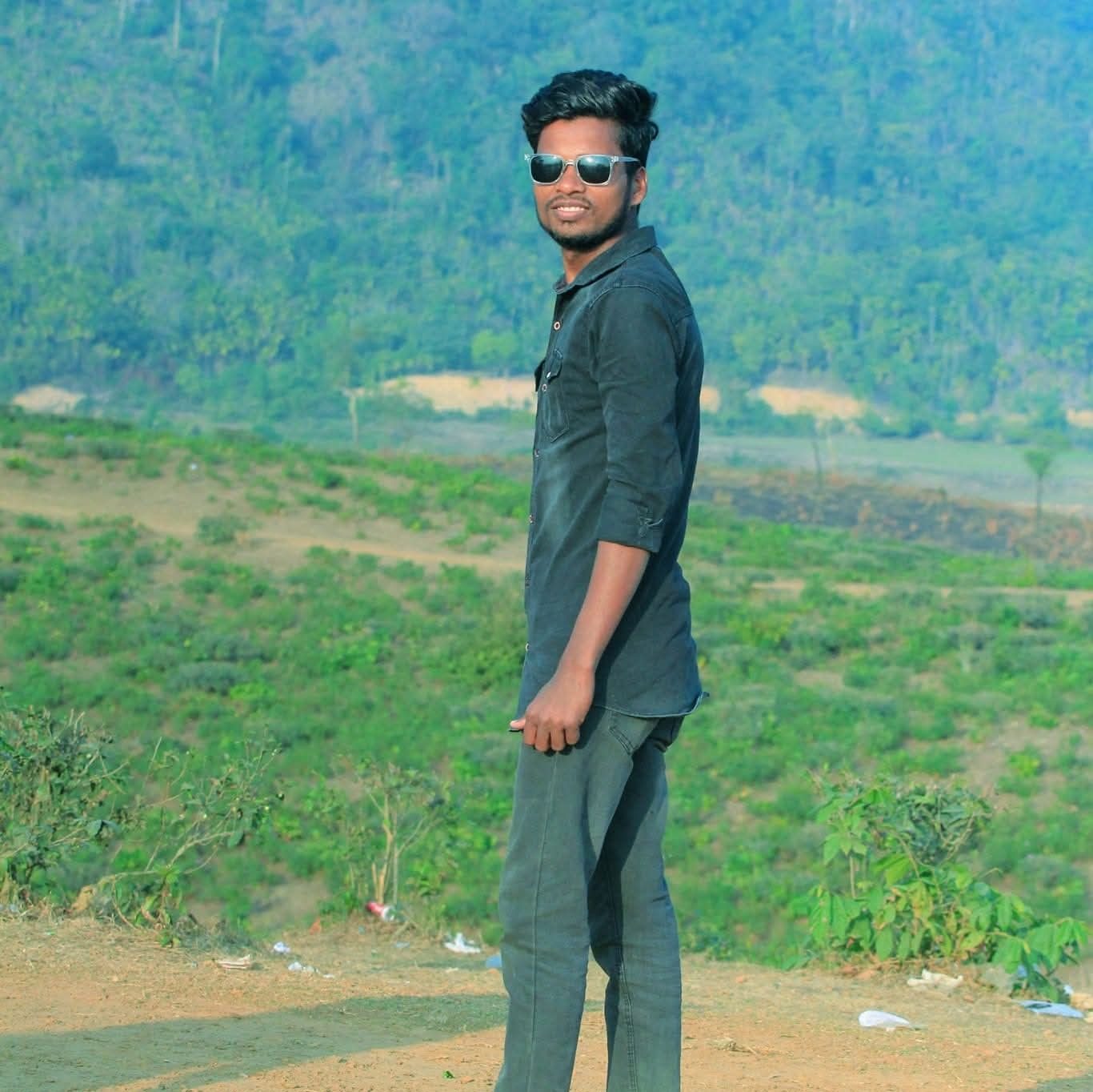 নামাজের মত এবাদত জায়গায় কাফের কি করে #reelsviral | Md Rana Islam