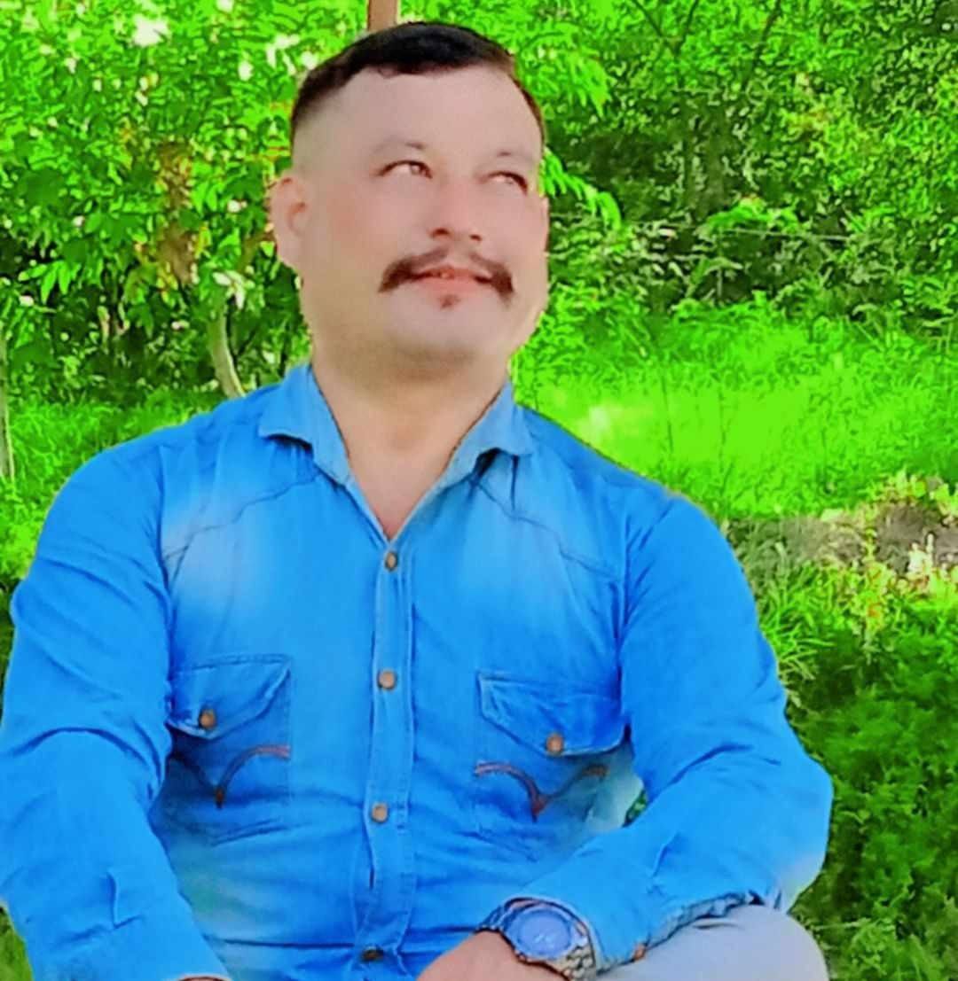 Jaigaon ko ns road ma ho yo chai pure gold paucha malai chai akdam man ...