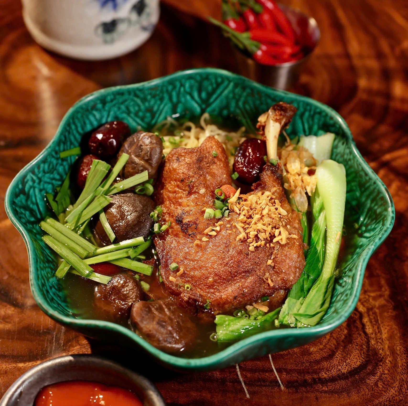 Thương Xá BẾP - THỐ SỨ ĐỰNG CANH 26CM x VÁ CANH 30CM TK Đã có thố canh ...