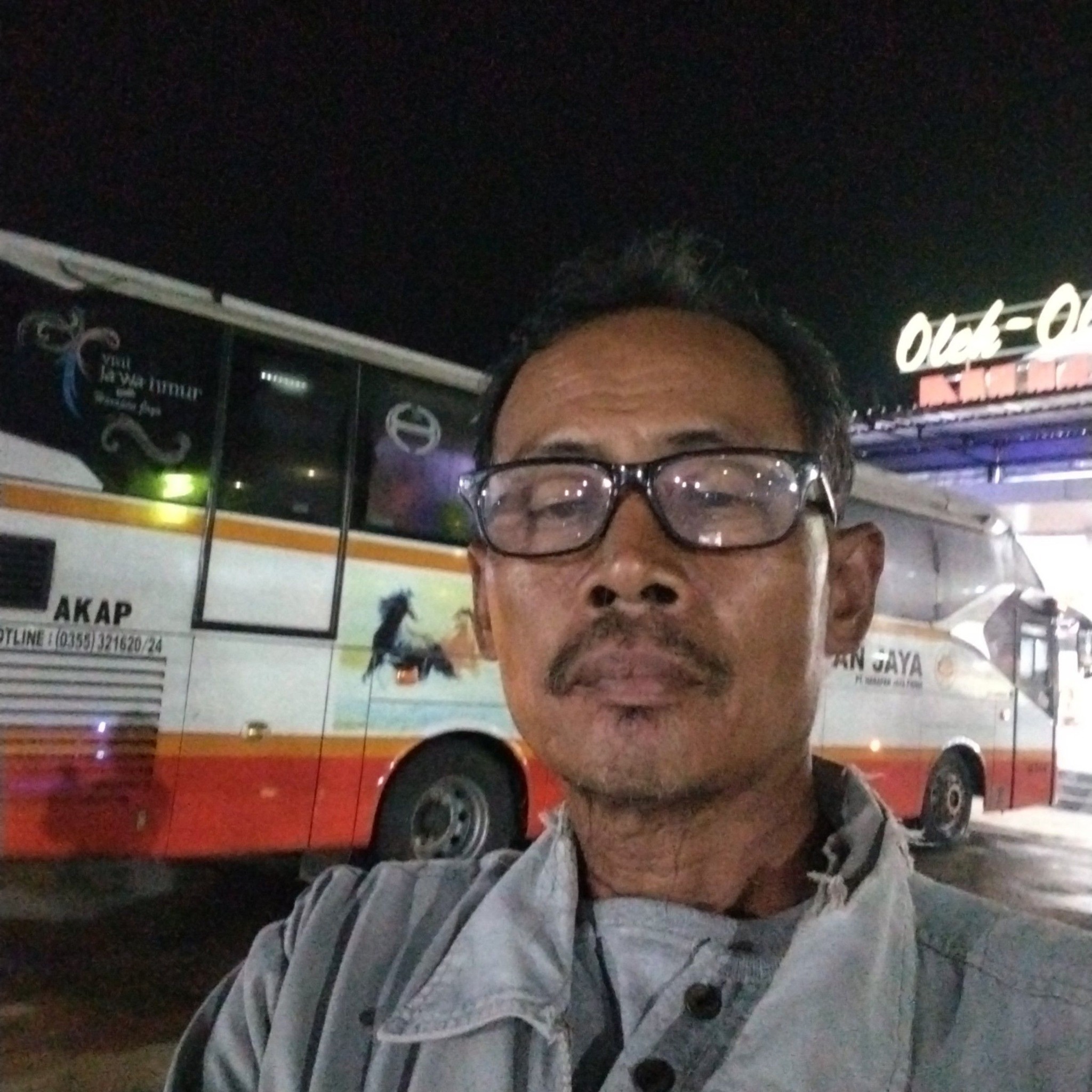 Pasar Pon sumoroto Ponorogo Jawa Timur Indonesia, masih pagi Bolo # ...