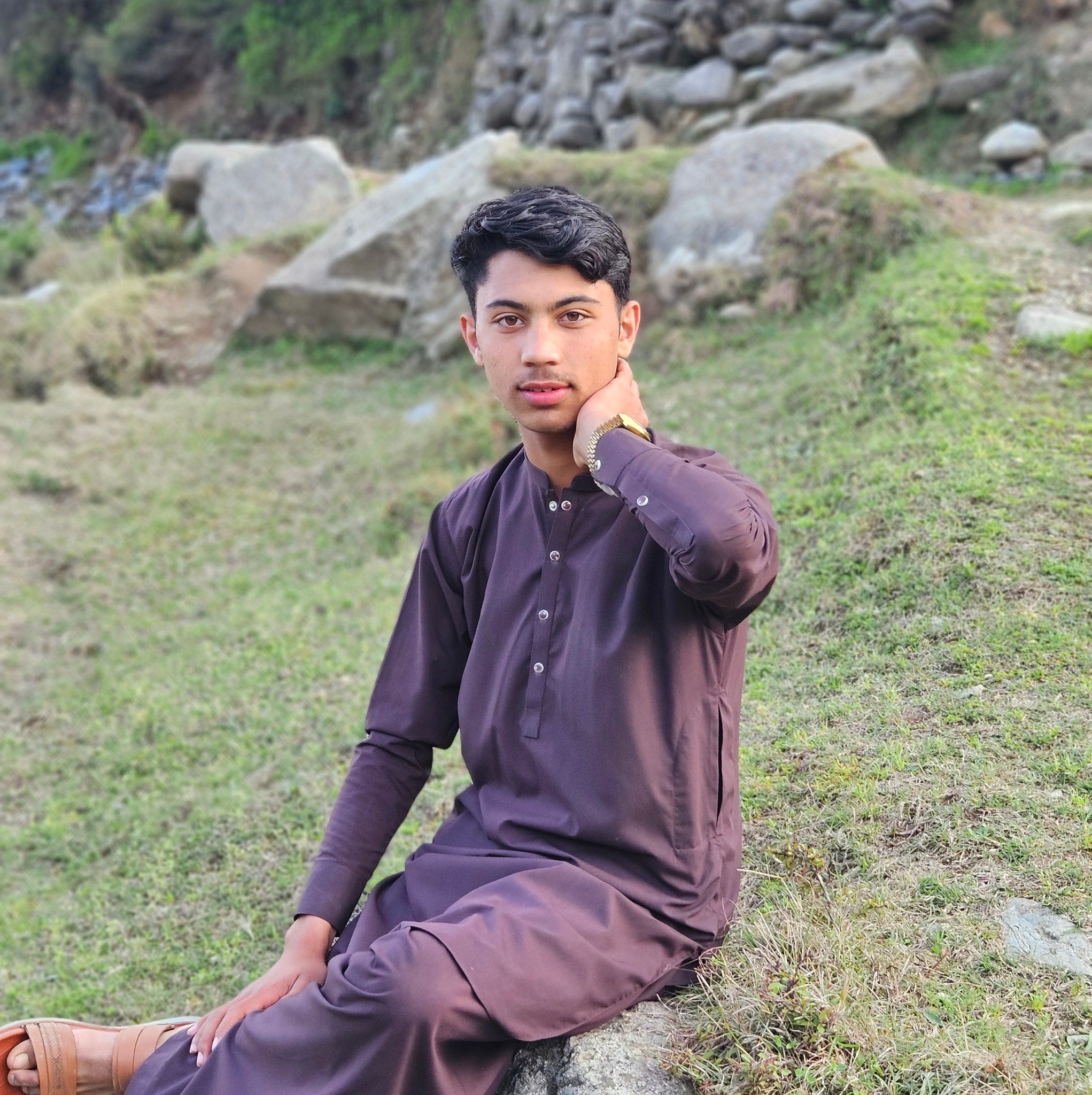 Hay Hay 😭😭😭😭😭 #highlightseveryonefollowers2025 | Roohullah Ayaan | Facebook