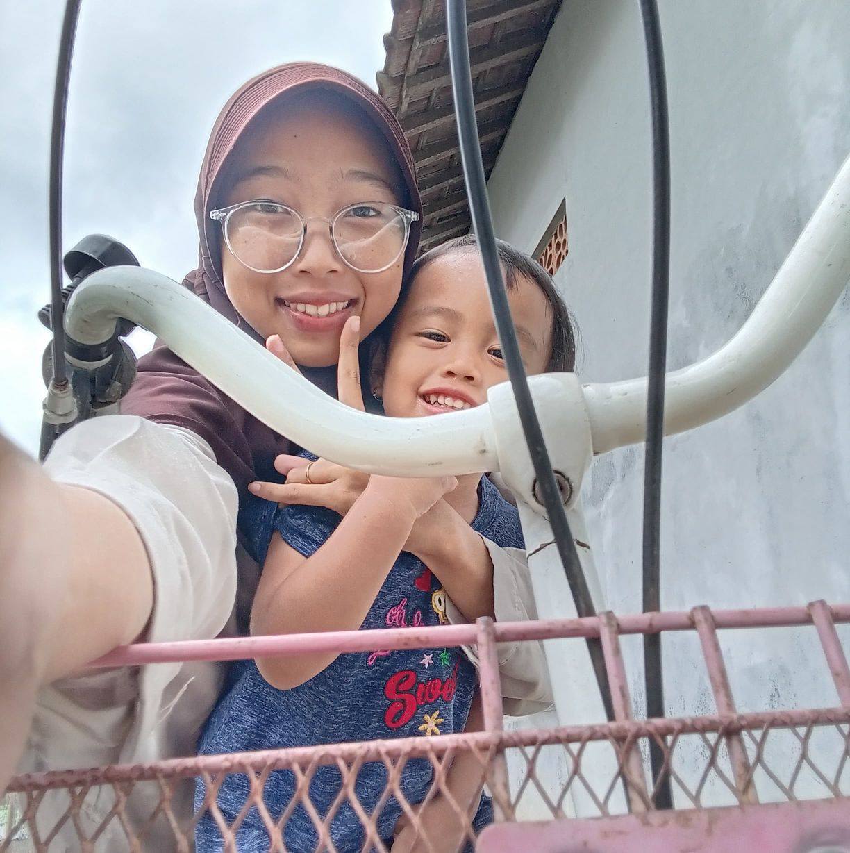 Azmi Azmi