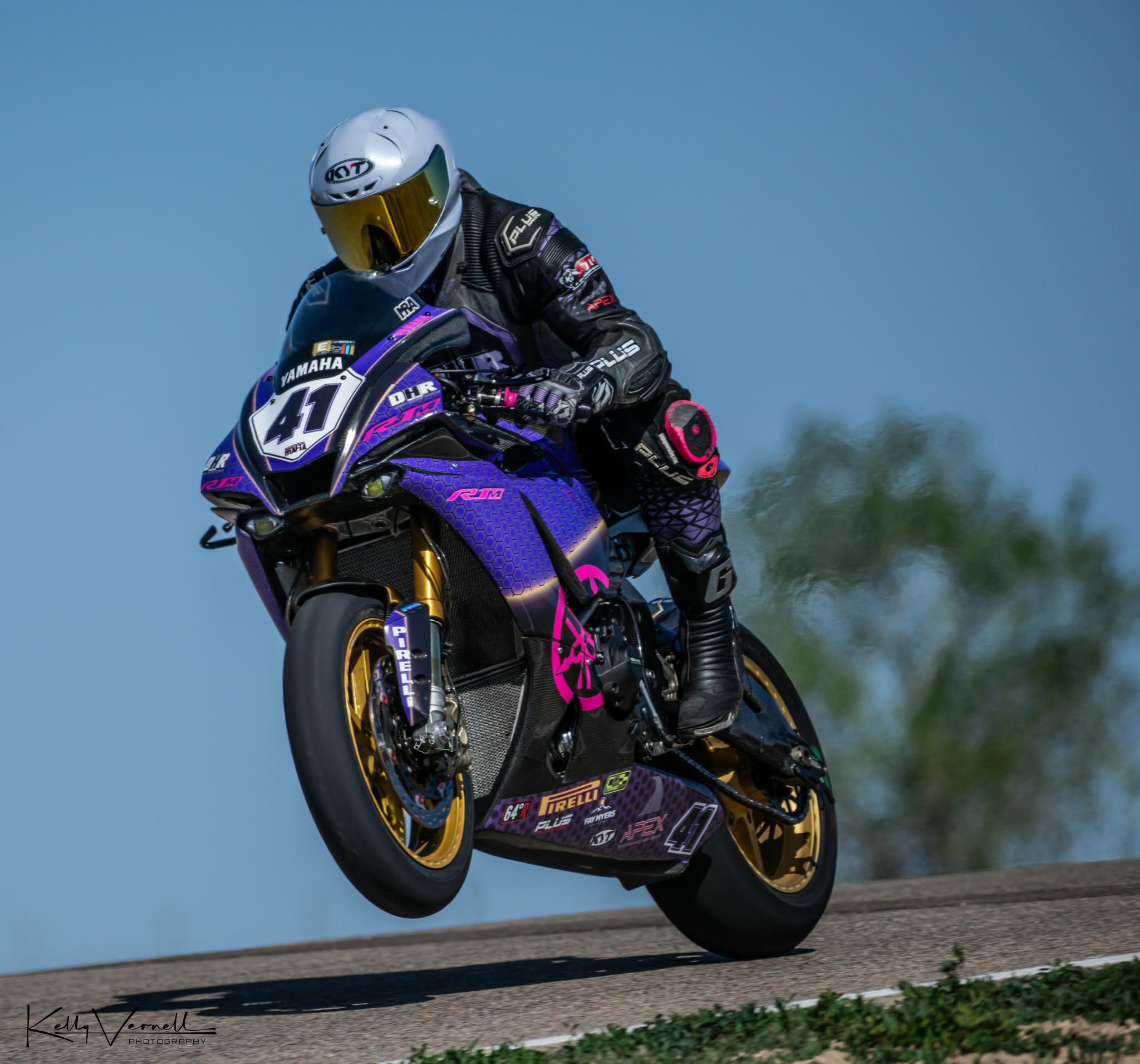 Dark Horse Racing