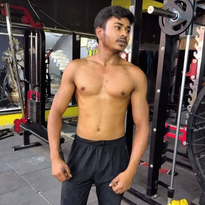Body 💪💪💪💪 Saroj Kushwaha Aasish Chauhan Raju Nishad Bagedu Shiva ...