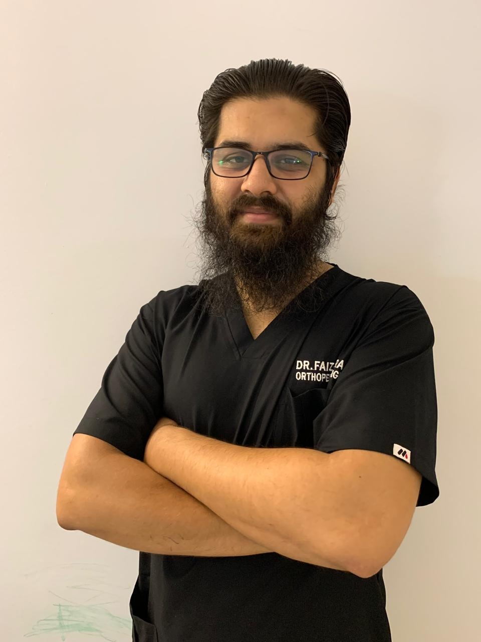 Dr Faizan Rauf - Consultant Trauma, Sports and Arthroplasty surgeon ...