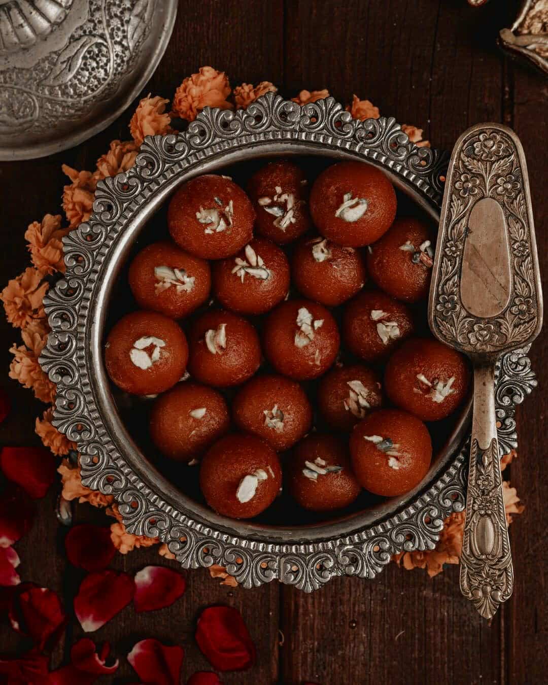 উঠান তলী - Uthan Toli
