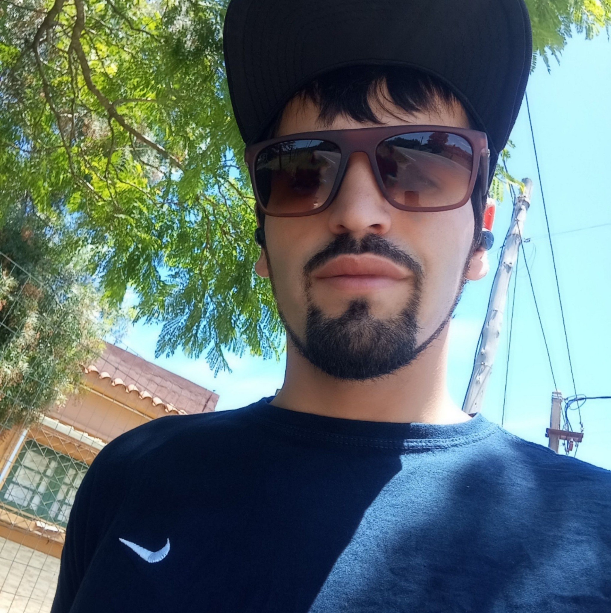 Tinder Otaku | Hola que tal amigs soy de Perú | Facebook