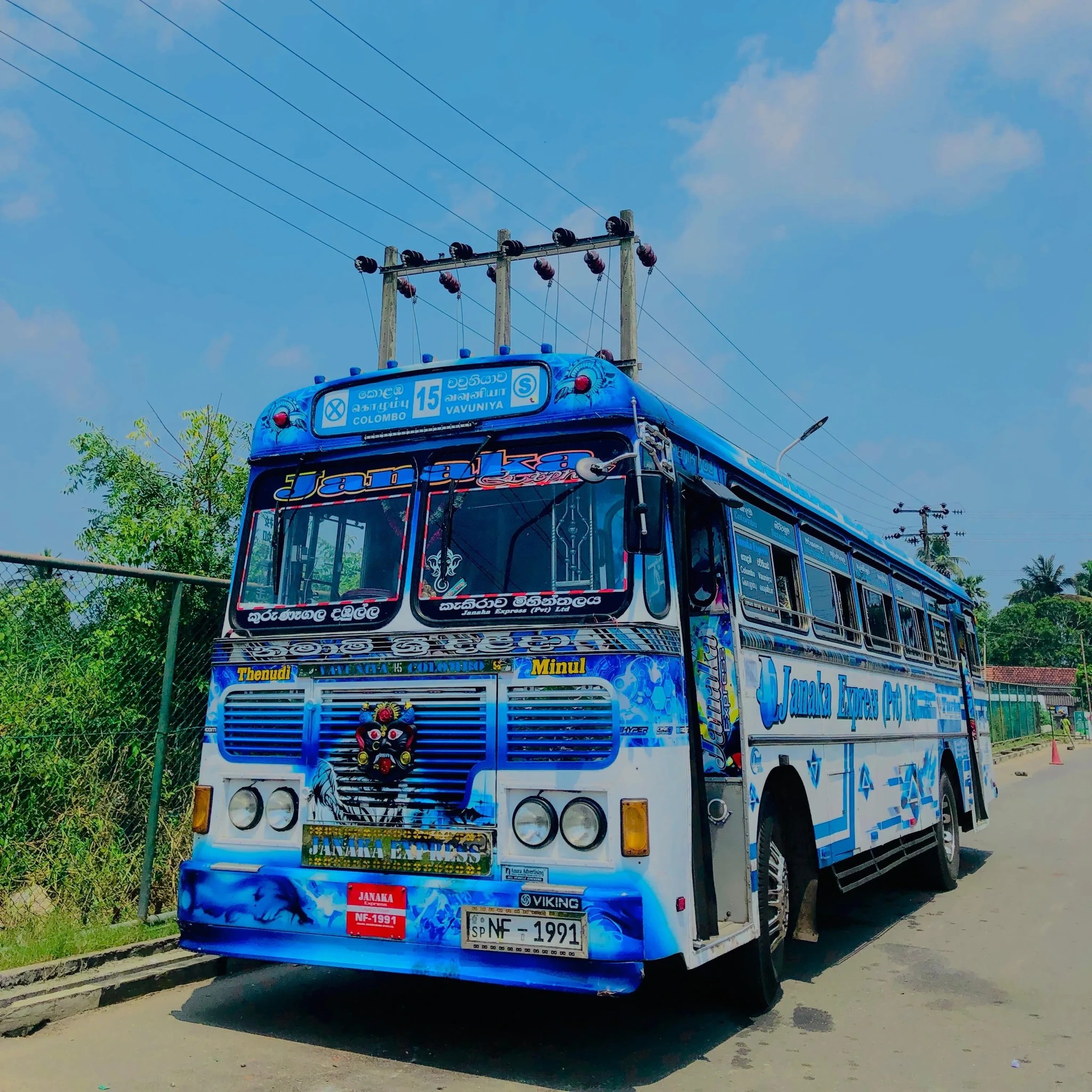Semi luxury වලින් super luxury වලට යමුද 😁 ...☸️නමාමි ශ්‍රී දළඳා☸️ ...