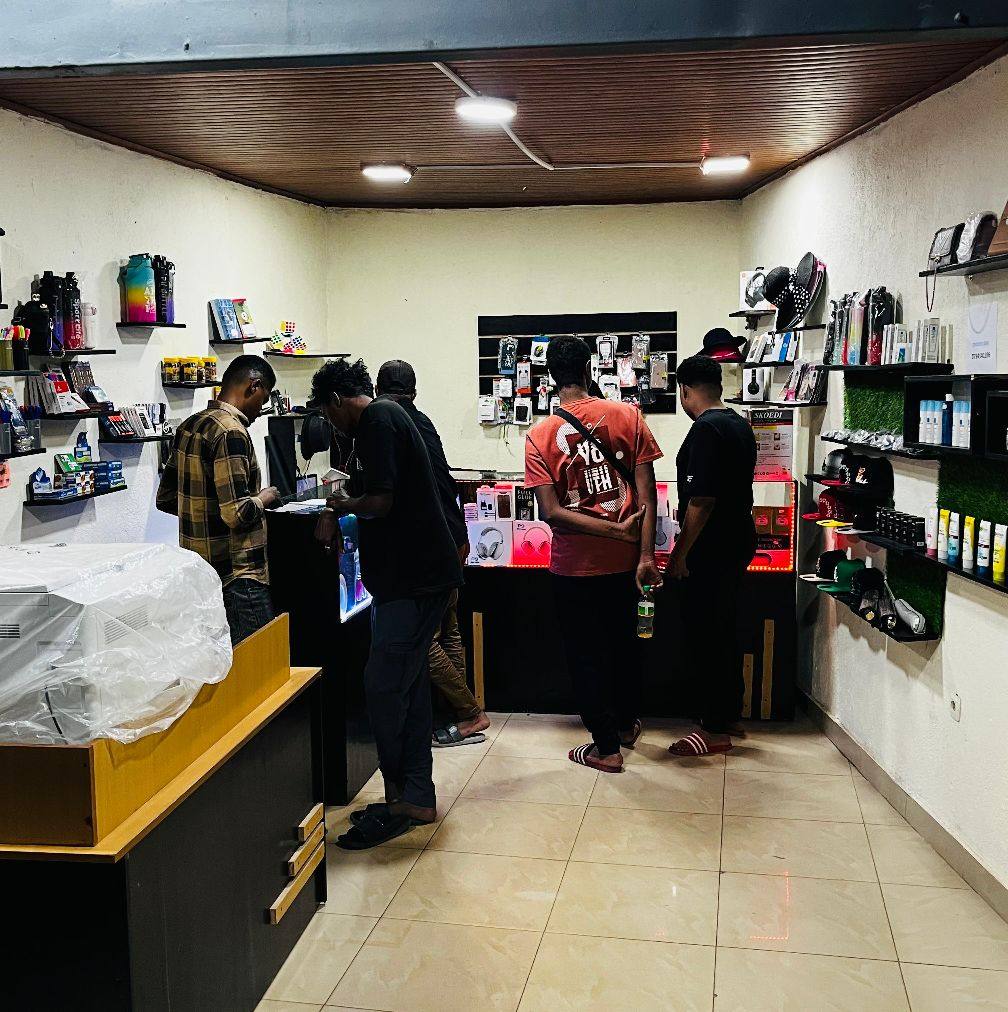 Stores Mzn