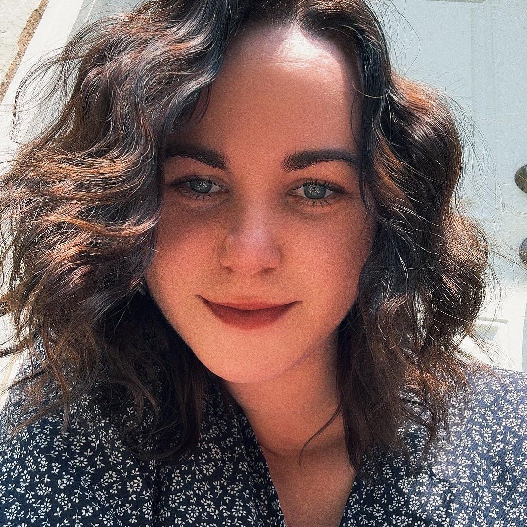Nelia Nelia