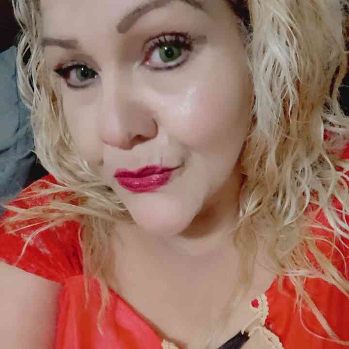 Gloria Colon