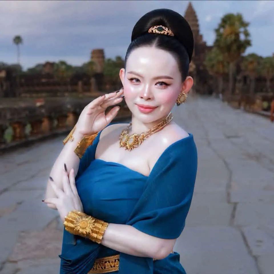 Vann Decem - គេយាយ18លាន ច្នឹង ប្រជាជនសរុប 18.05 ច្នឹង... | Facebook