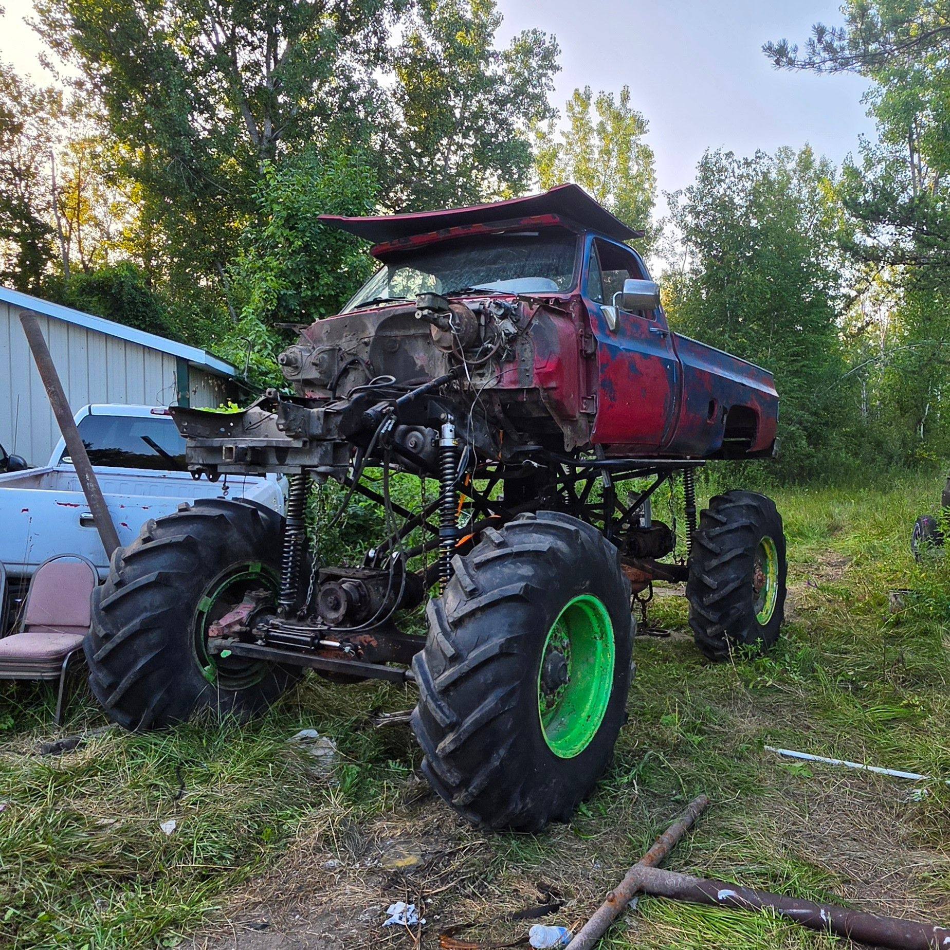 Square Body Bawgin. One truck that’s never made the return to the mud ...