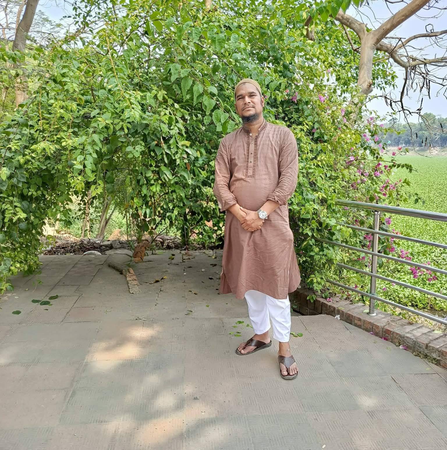 আমার দাদা খুব অসুস্থ, দাদার জন্য আল্লাহর কাছে সবাই দোয়া করবেন। | Md ...