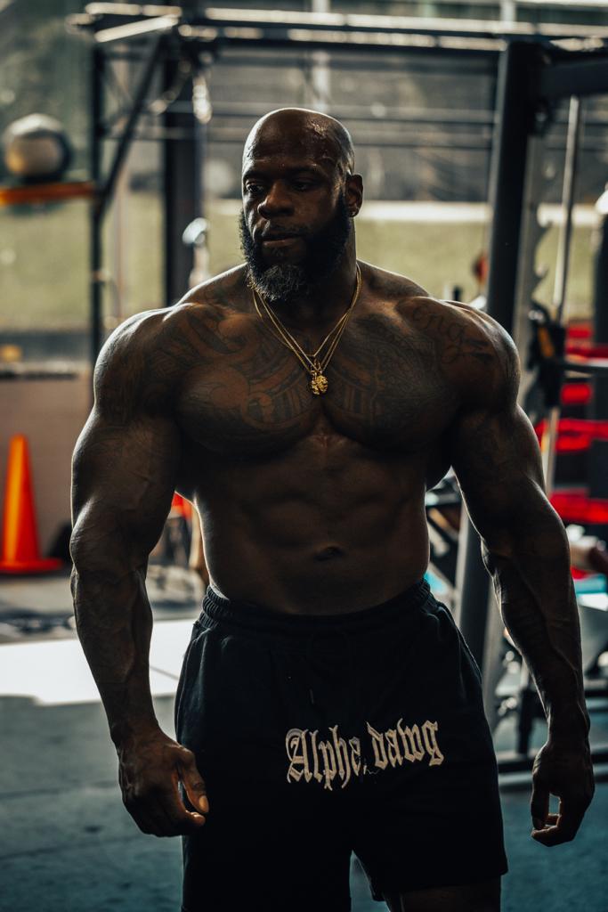 One setup. Three movements. Full triceps work. 💪🏾 We ran this giant set ...