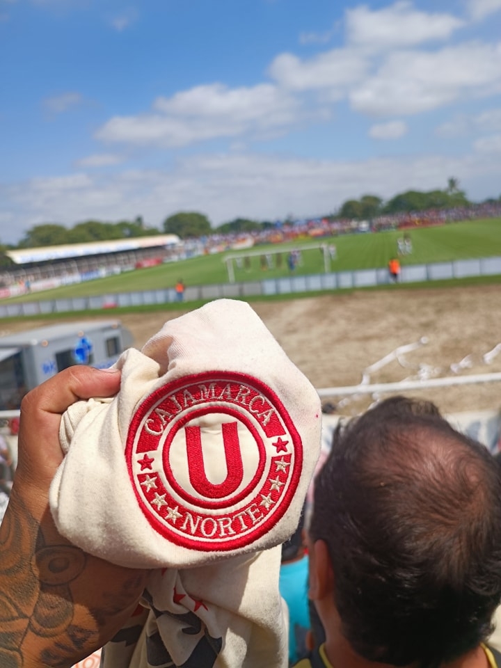 Aaaaa todo Ritmo mamasitas sU papá presente en todos lados, campeonato ...