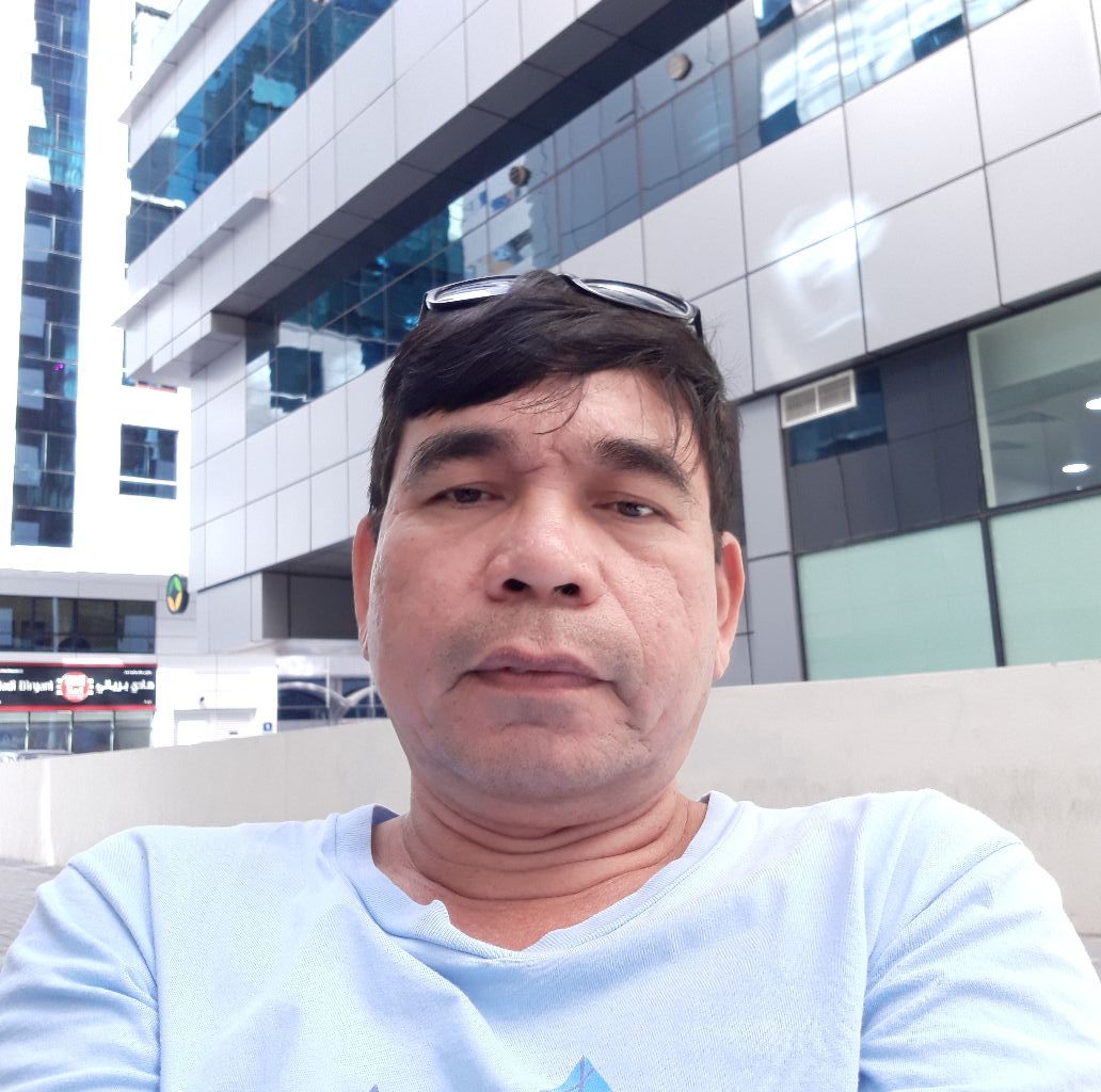 Roger si Ayot ni