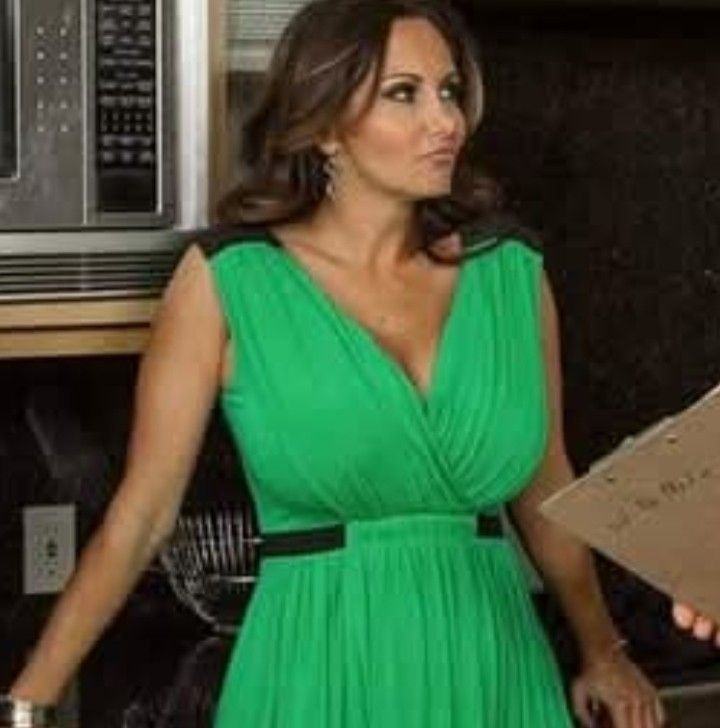 ava addams green dress Fans (@avaddamsfans) • Facebook Akris Punto