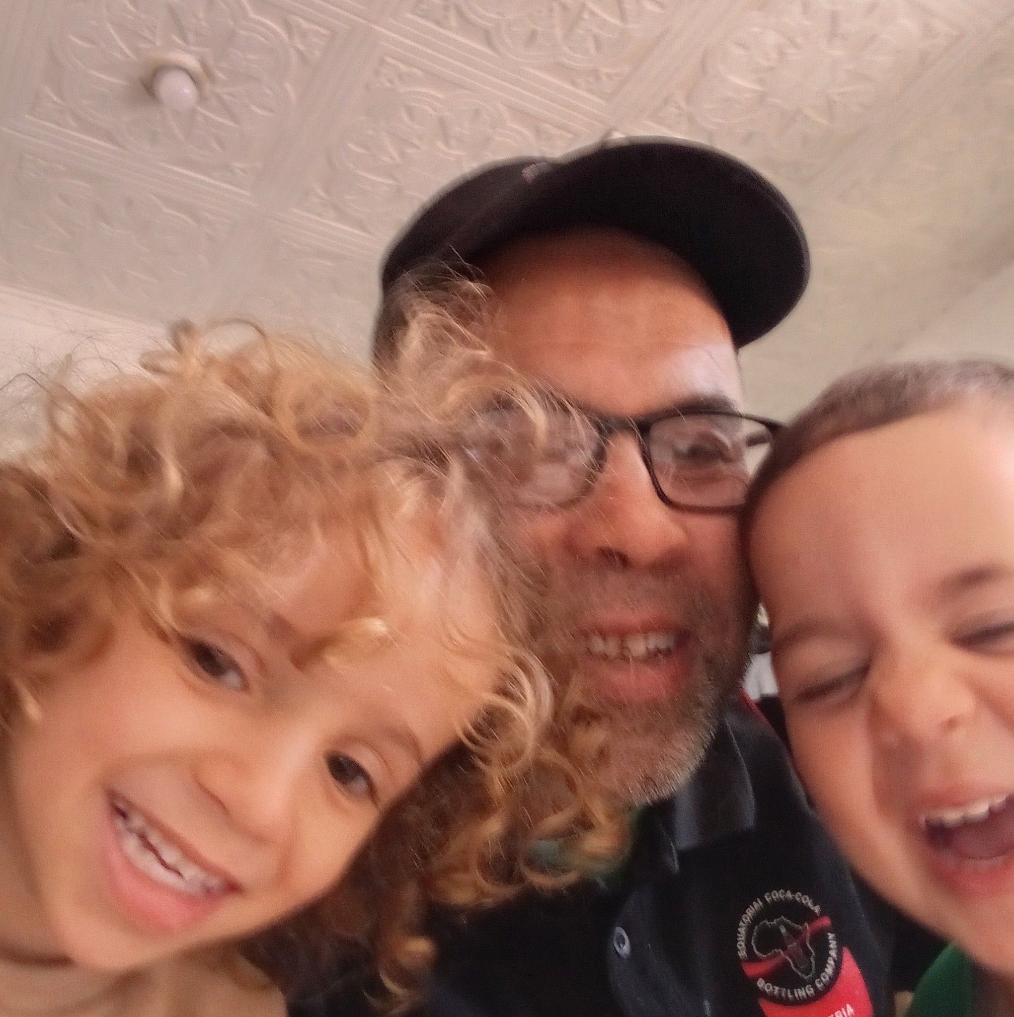 لن اهـــــاجر I will not emigrate. الناشط محمد العامودي | Mohammed Alamoudi