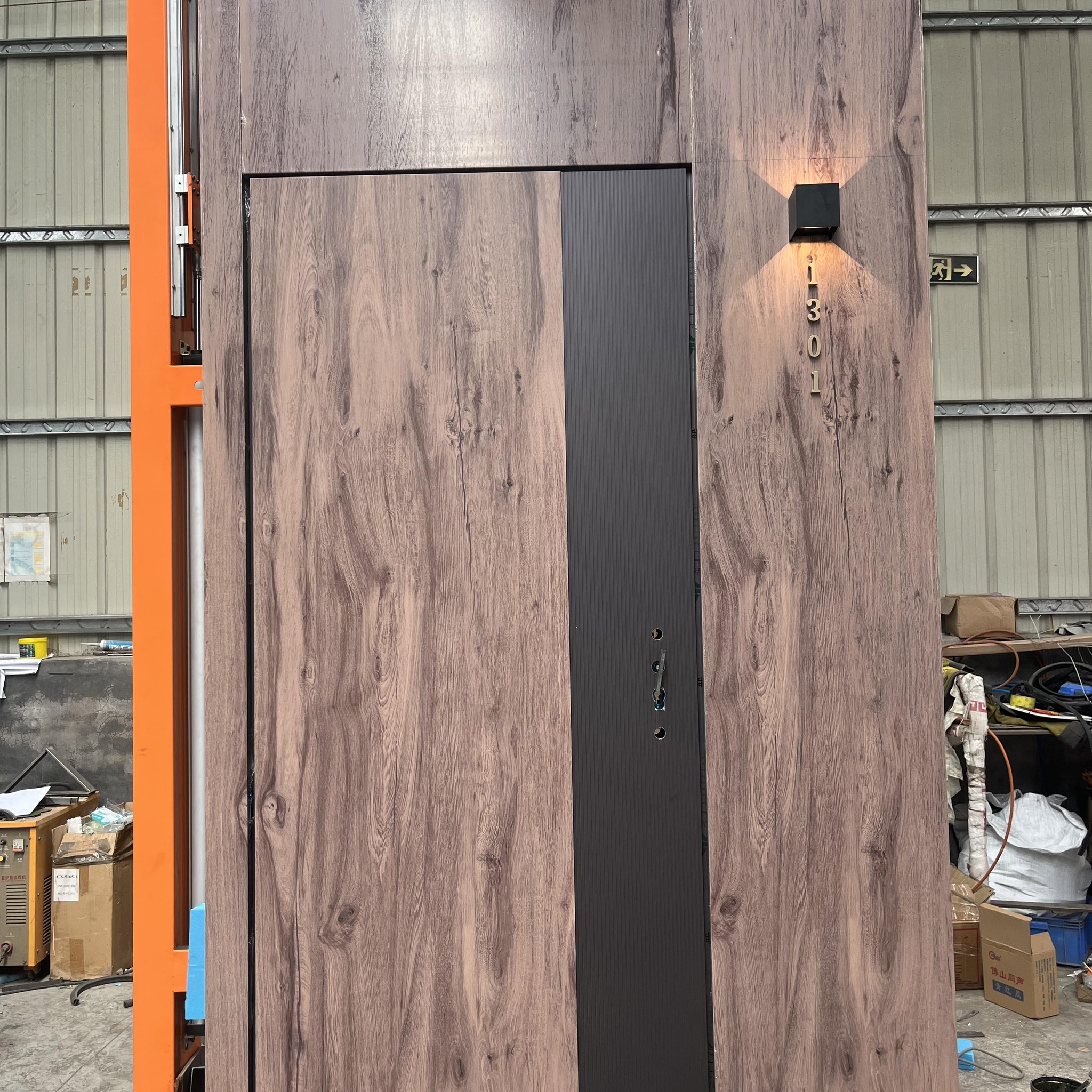High‑end 304 stainless‑steel entry door.Solid welding, elegant fine ...