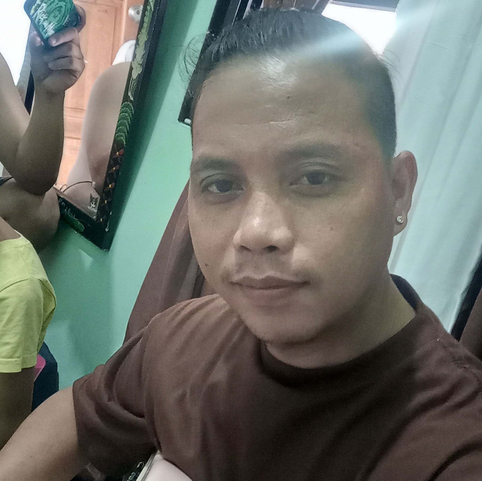 Jhay R Solares