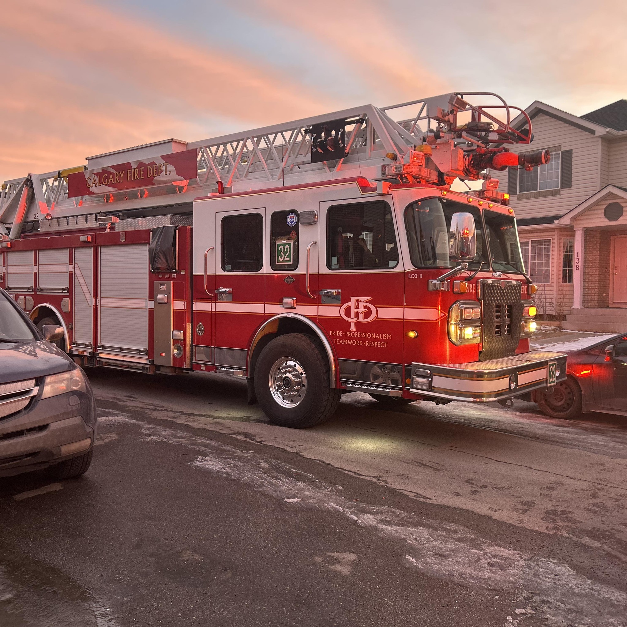 Canadian Fire and EMS | Calgary, AB Spare Engine 29 (E58 10) | Facebook