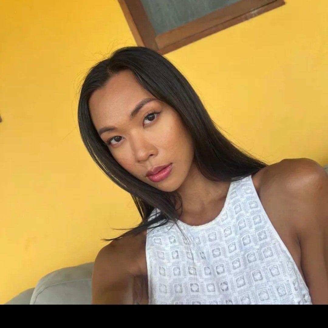 Sometimes staying quiet is better 😗 #trans #transgirl #transgender # ...