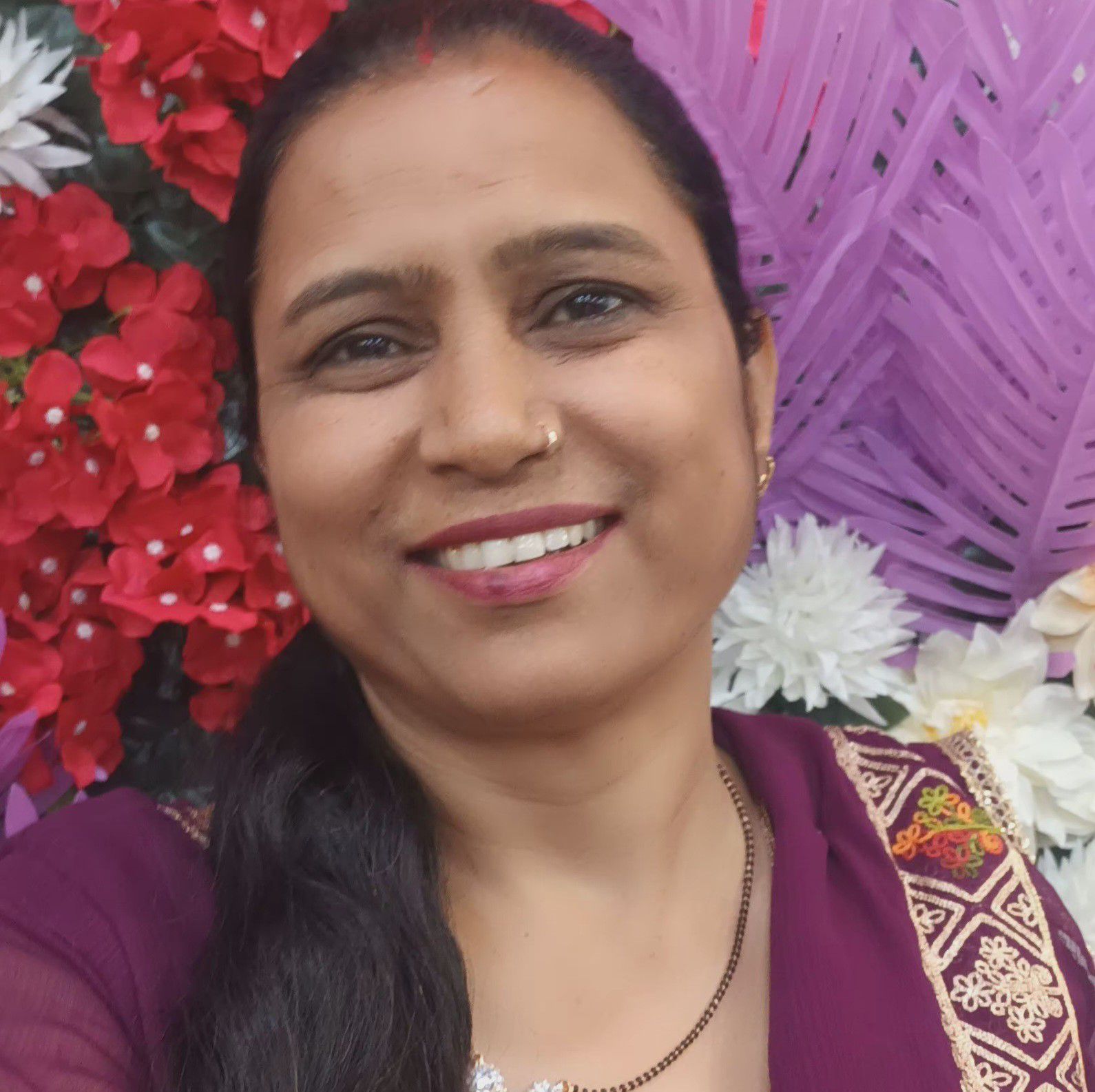 Anita R