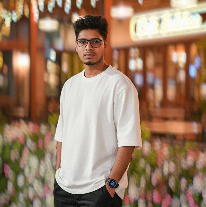 Alex Tom