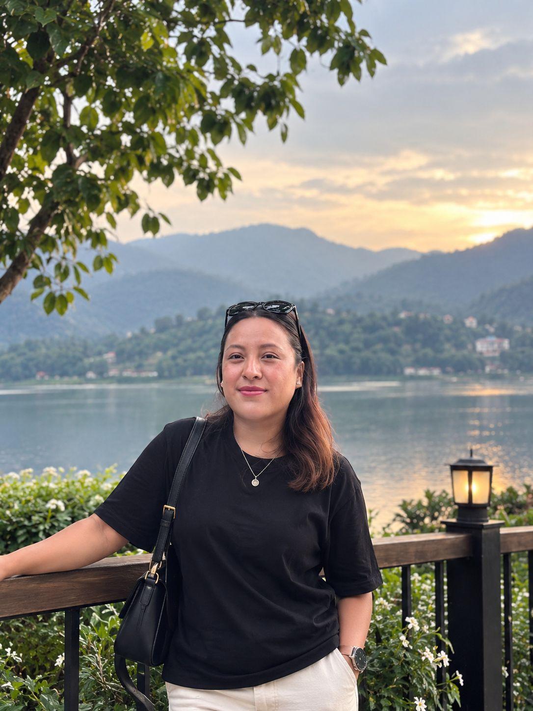 हाम्री प्यारी birthday girl लाई को लान्छ हेरॅौला झिॅयाई झिॅयाई पारेर 😀😀 ...