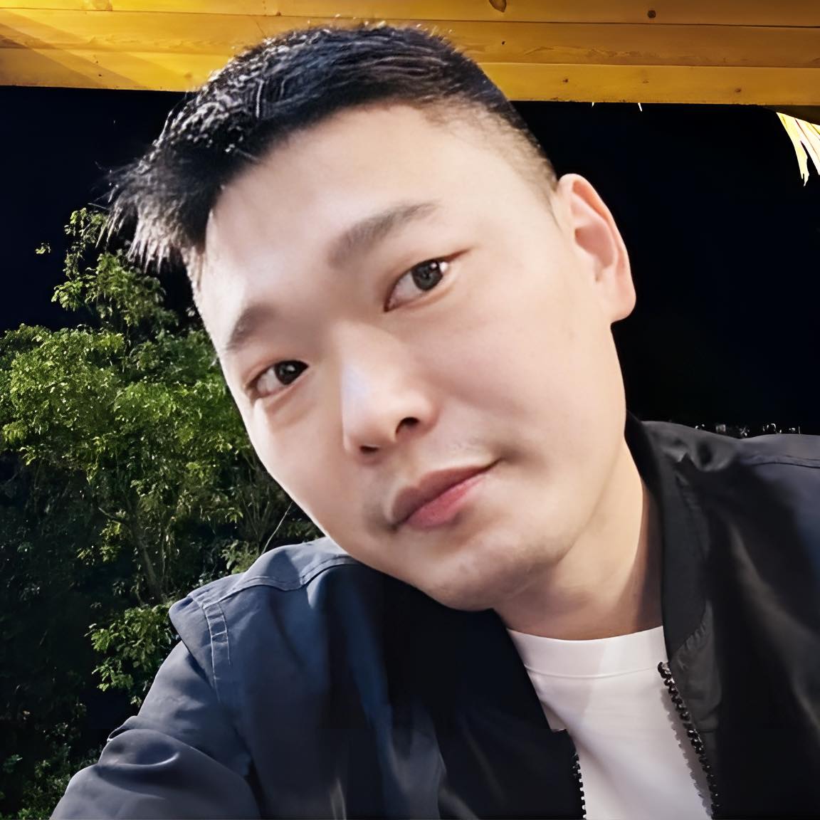 杨冰
