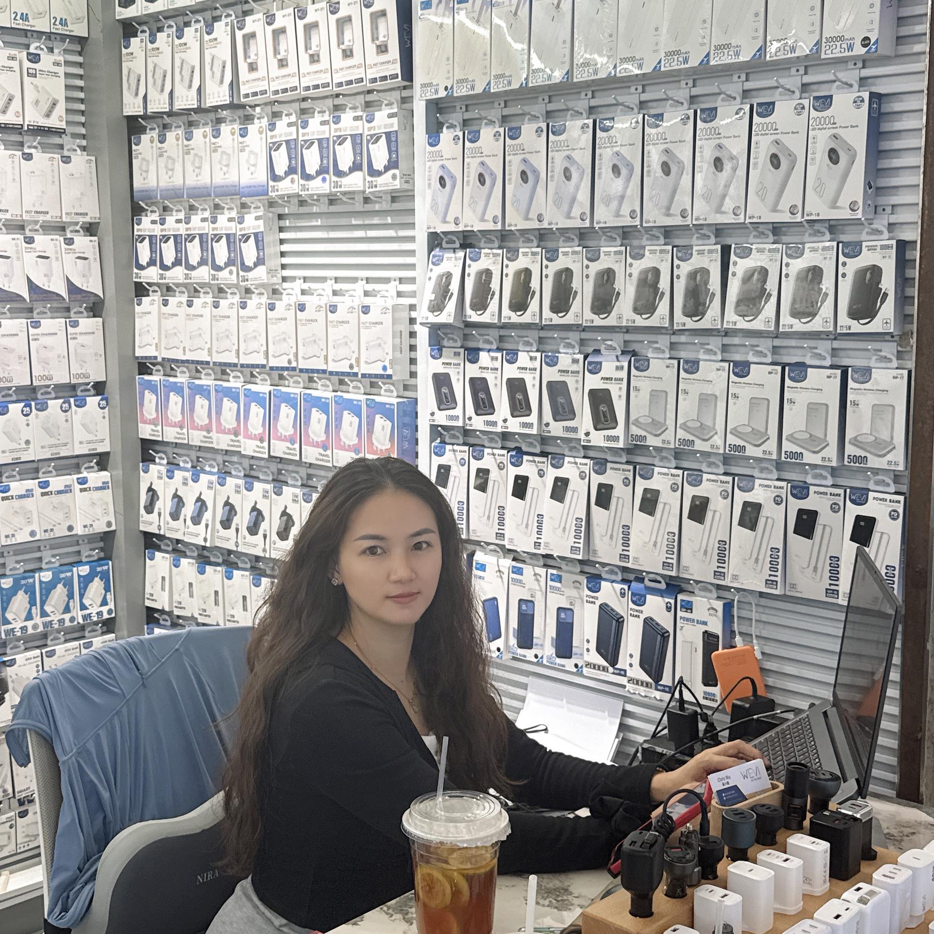 WEVI brand 20 years experience phone accessories China factory | Guangzhou