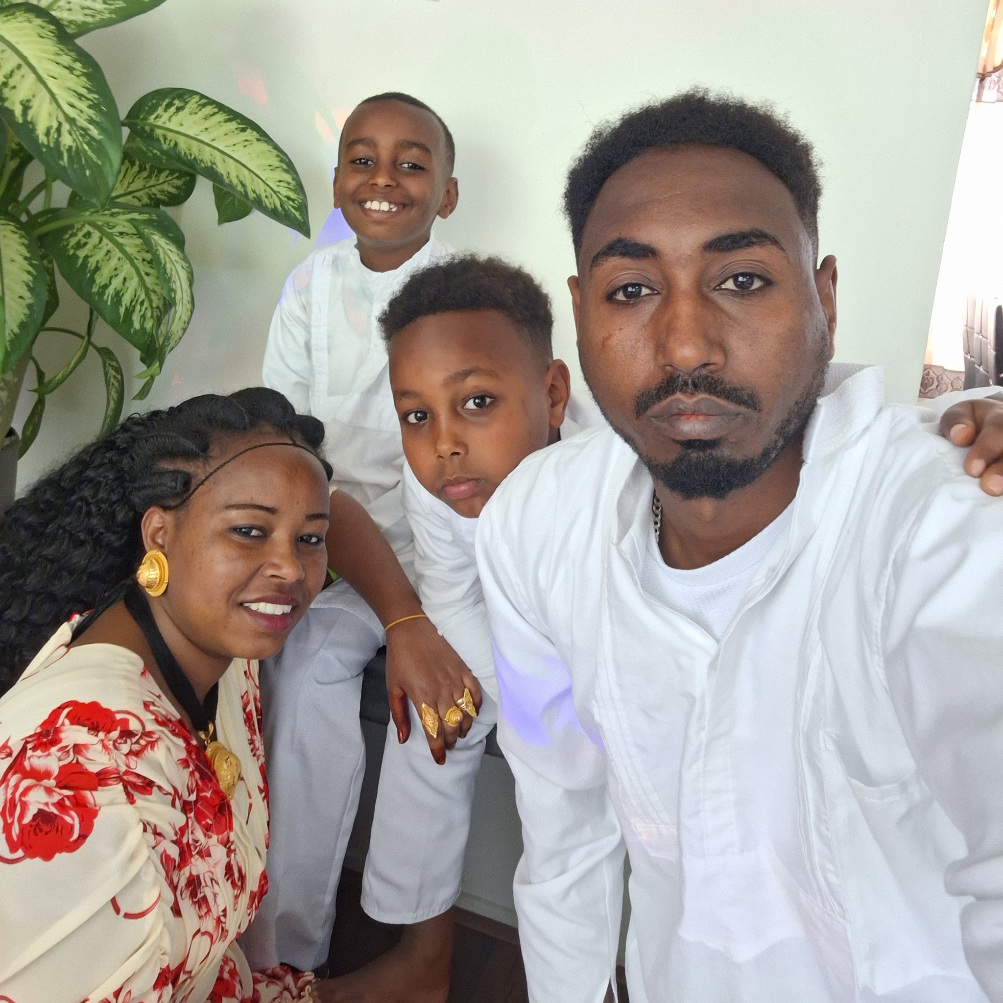 በዚ ትሓልፉ ዝነበርኩም ቁሩብ ምልስ ኣቢልና ተዘክሮታትኩም ከንሐድሶ፥ and pls Follow me | Filmon ...