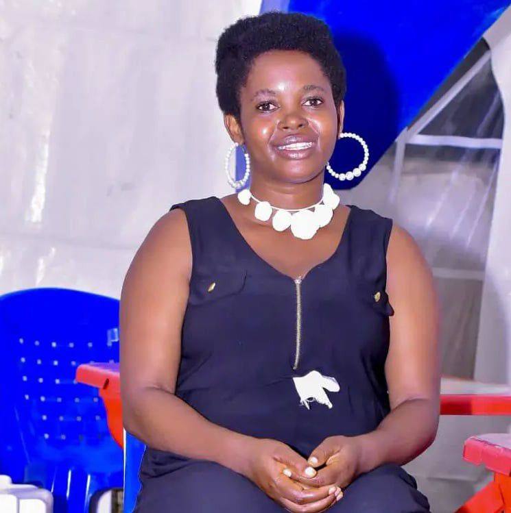 Kuronka ivyo gufungura ukabura akayabagu Kandi ushonje navyo birababaza ...