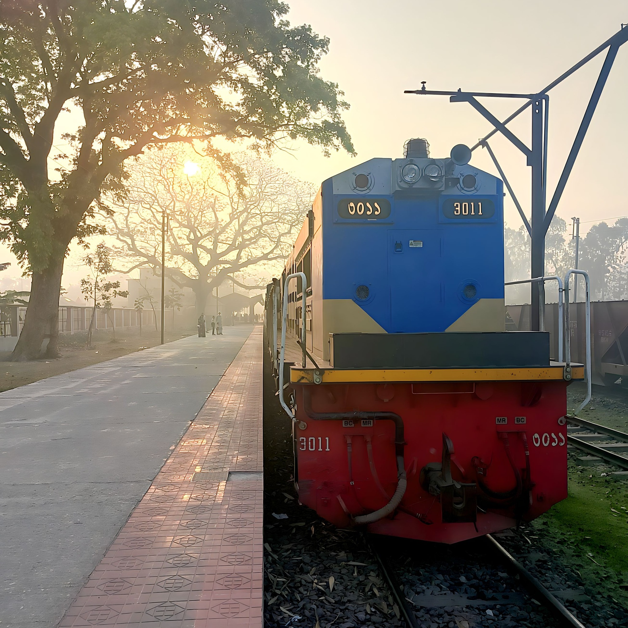 Watch how a train wheel falls off. #usa #Global #usareels | Shanto Shanto
