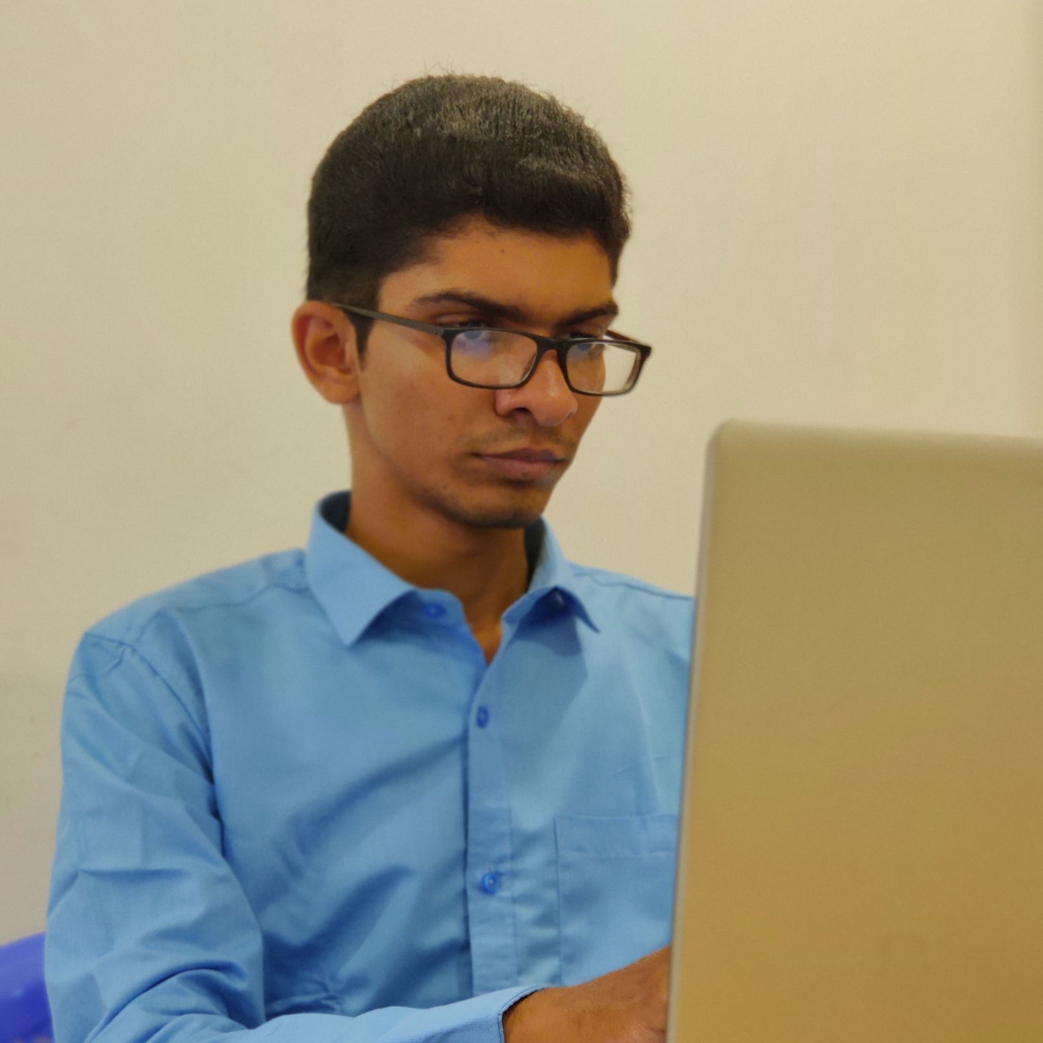 Nanthakumar N